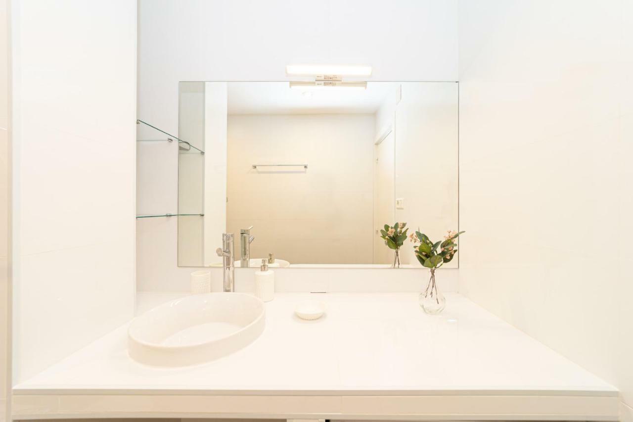 Apartamento Trafalgar Apartment มาดริด ภายนอก รูปภาพ